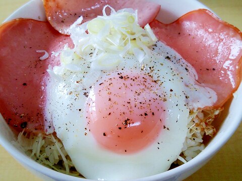 【ズボラ丼物】ハムエッグ丼